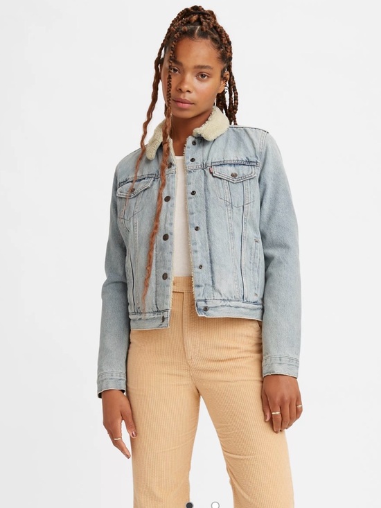 Levi's Jackets & Blazers - Levi's Light Blue Denim Jacket with Cream Sherpa Collar
